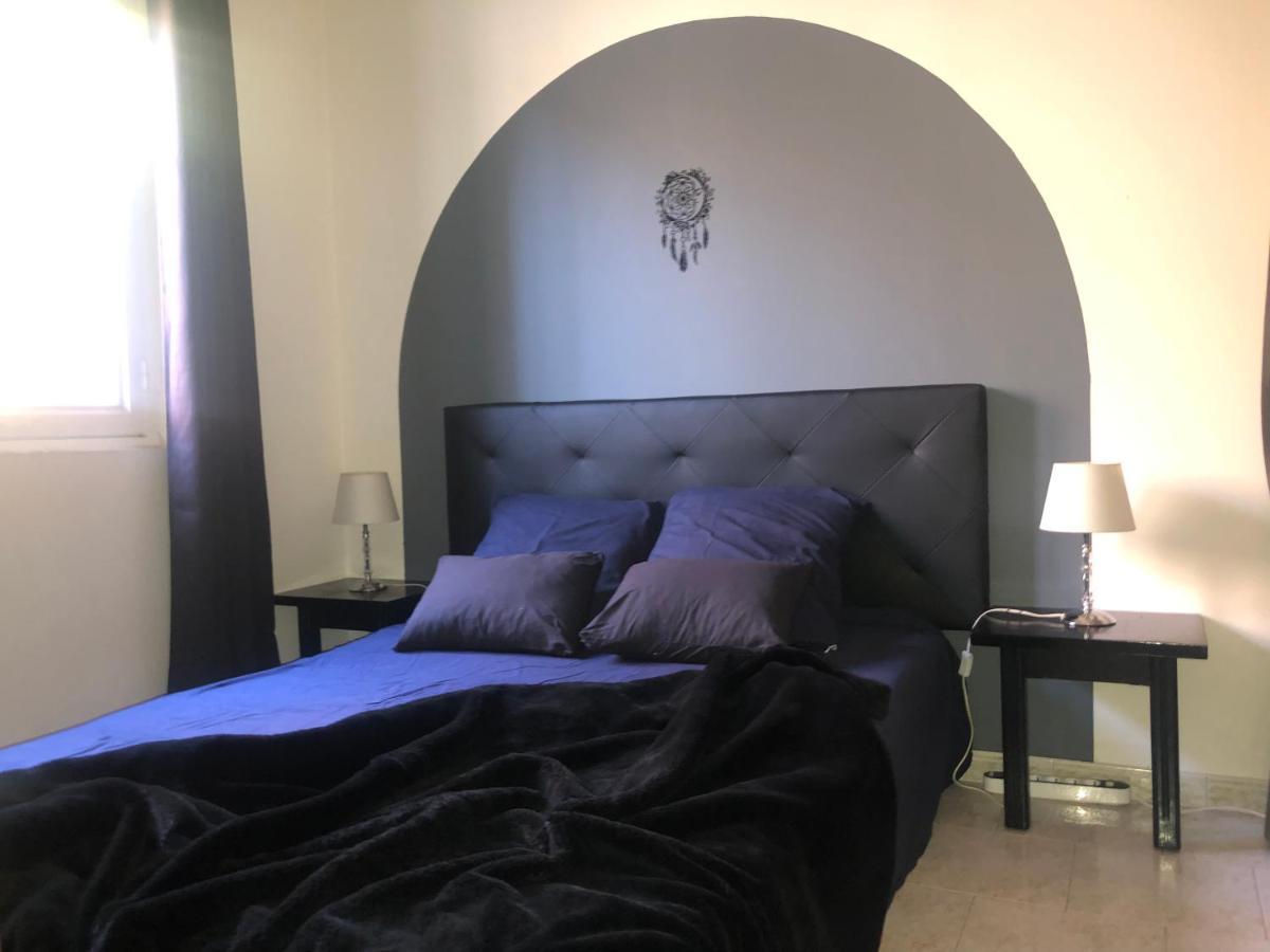 Villa avec piscine privée Nîmes Extérieur photo